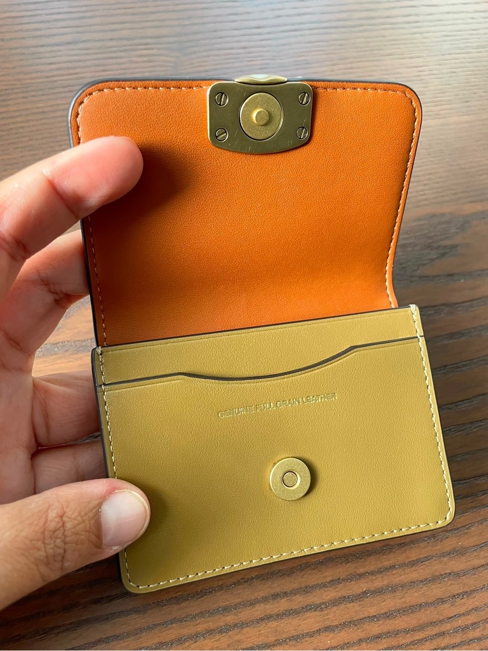 Coach Bandit Card Case in Muted Olive EUC - Picture 2 of 3